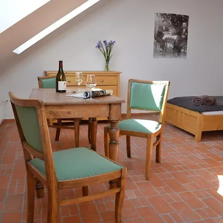 Turjan Vendeghaz Erdobenye