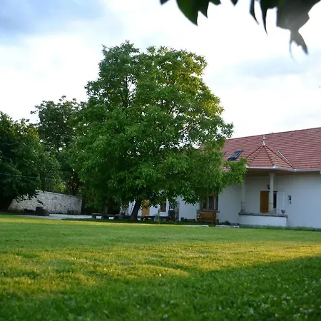 Guest house Turjan Vendeghaz 3*